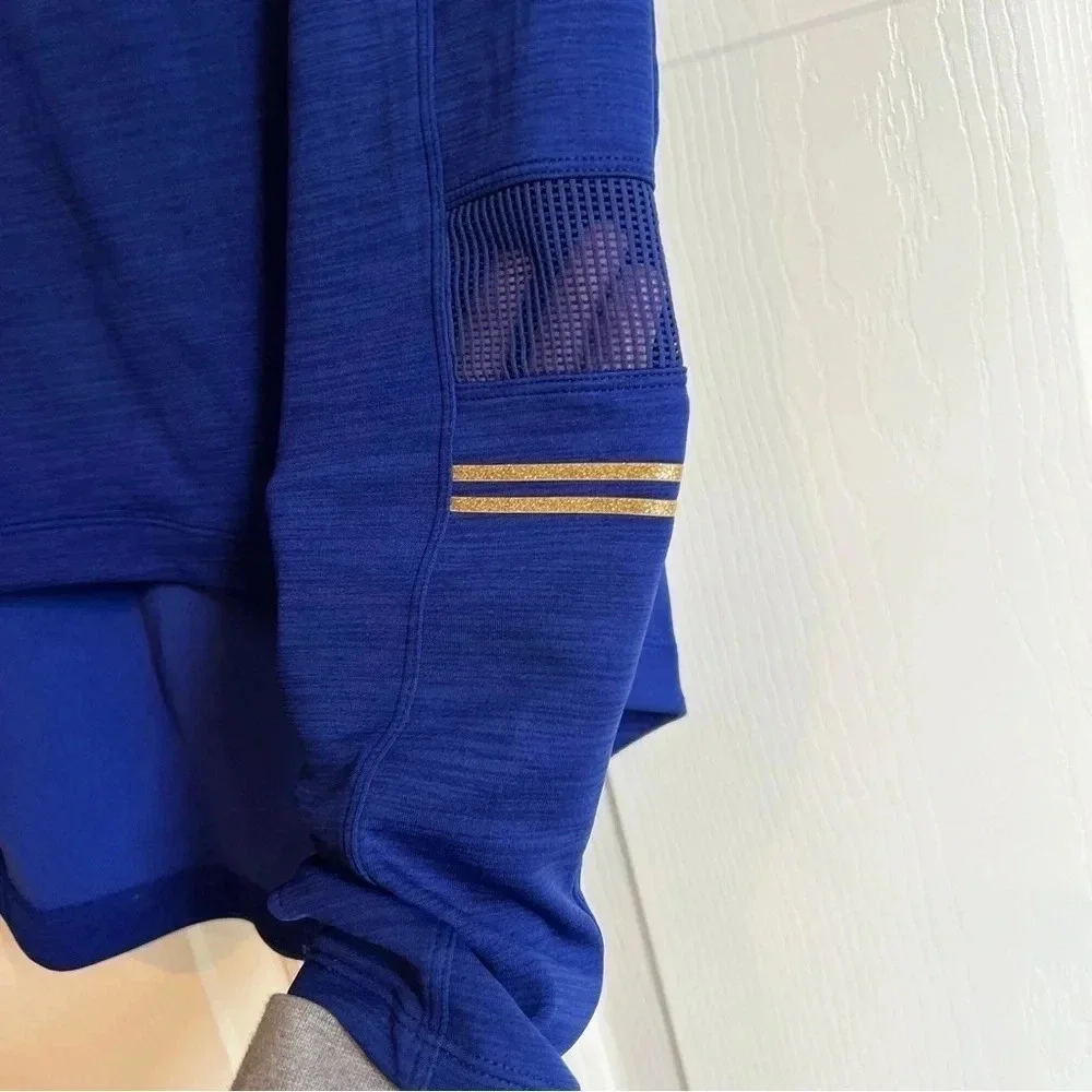 *RARE Nike Dri-Fit Glam Dunk Mid Layer Running top funnel hood women’s Small